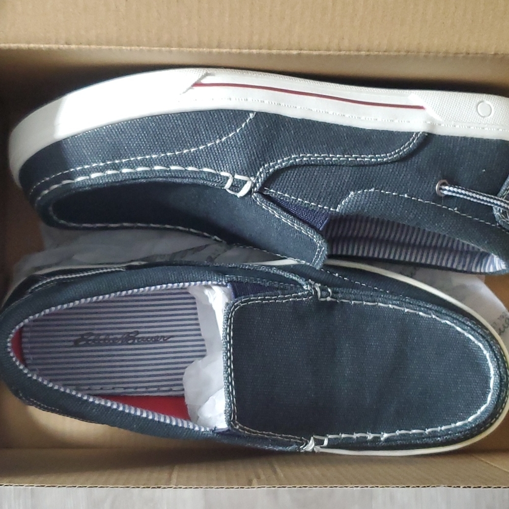Eddie Bauer NIB Denis Boys Kids Boat Shoes sz 4 (Youth) Blue Denim